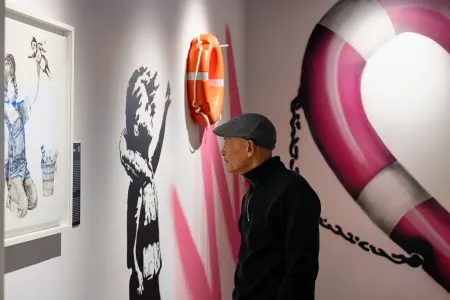 instafeed Banksy